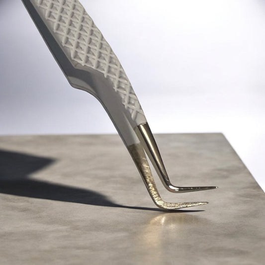 L-SHAPE 90º TWEEZER CLOUD DANCER COLLECTION